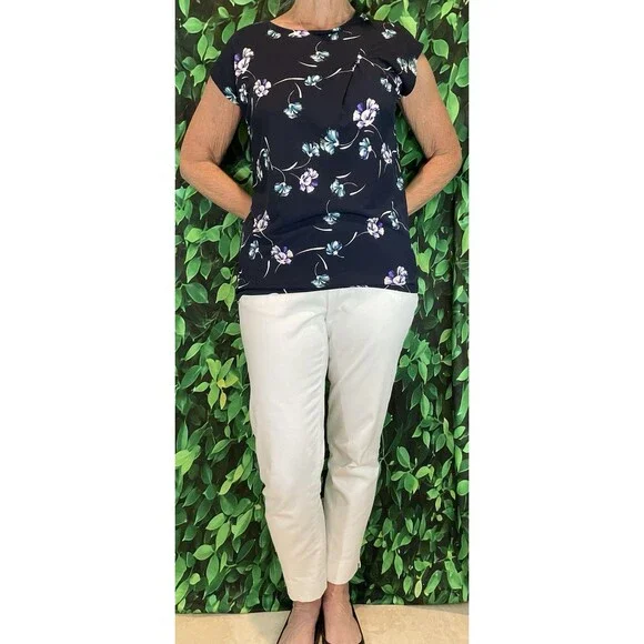 🌸 Banana Republic Navy Floral Blouse – Size Small - Picture 2 of 7